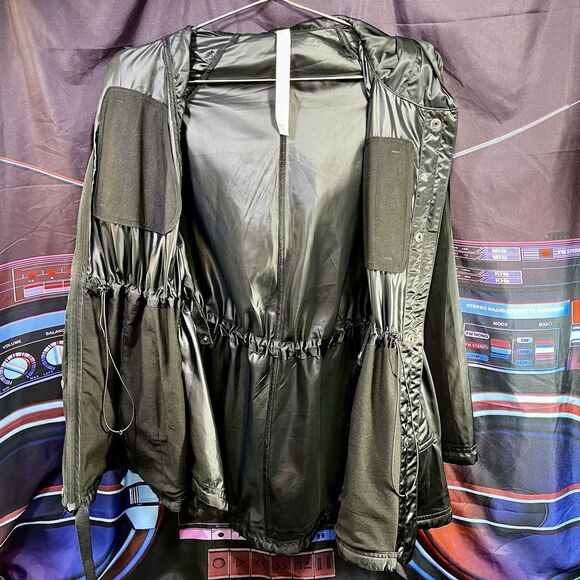 LULULEMON Wanderful Hooded Cape-let Raincoat Poncho Jacket Size M/L - Picture 5 of 9